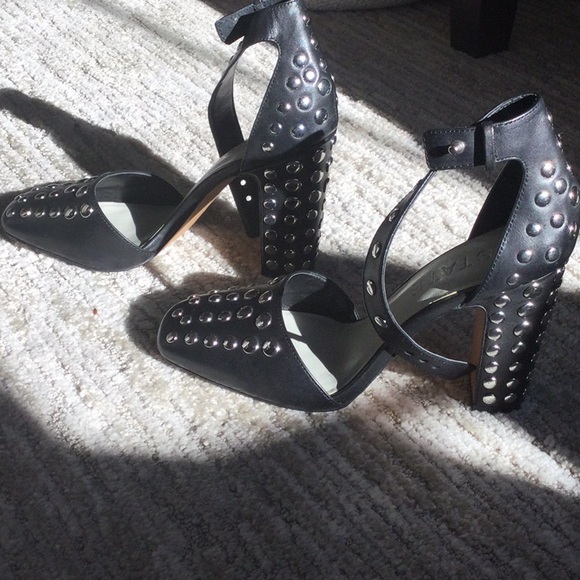 Studded ankle strapped heel - Picture 3 of 7